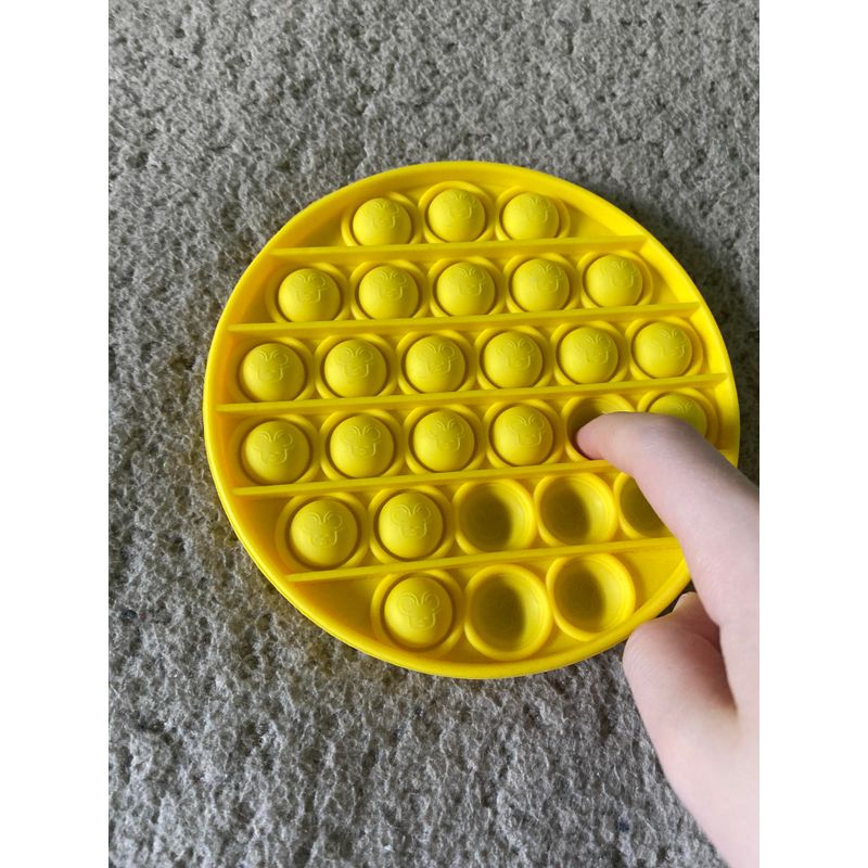 Jucarii, Copii si Bebe - Jucarii si jocuri - Jucarii & jocuri educative - Jucarii interactive - Jucarie antistres, Pop it, silicon, 13 cm, galben - Infinity.ro