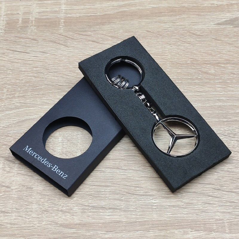 Fashion, accesorii si bijuterii - Barbati - Accesorii barbati - Alte accesorii barbati - Breloc de chei IdeallStore®, Mercedes Supreme, editie de colectie, 9 cm, metal, argintiu - Infinity.ro