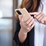 Laptop, Telefoane si Tablete - Telefoane mobile si accesorii - Accesorii Telefoane - Huse telefoane - Husa Kwmobile pentru Xiaomi Redmi Note 11/Redmi Note 11s, Silicon, Crem, 57372.225 - Infinity.ro