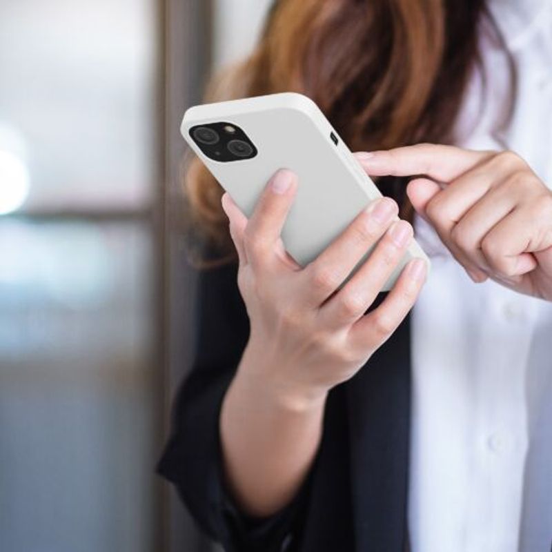 Laptop, Telefoane si Tablete - Telefoane mobile si accesorii - Accesorii Telefoane - Huse telefoane - Husa pentru iPhone 13, Silicon, Alb, 55944.48 - Infinity.ro