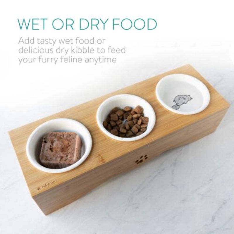 Petshop - Accesorii petshop - Castroane si adapatori - Hranitor triplu ridicat pentru pisici si caini de talie mica Navaris, 130 ml, Maro, 50174.03 - Infinity.ro