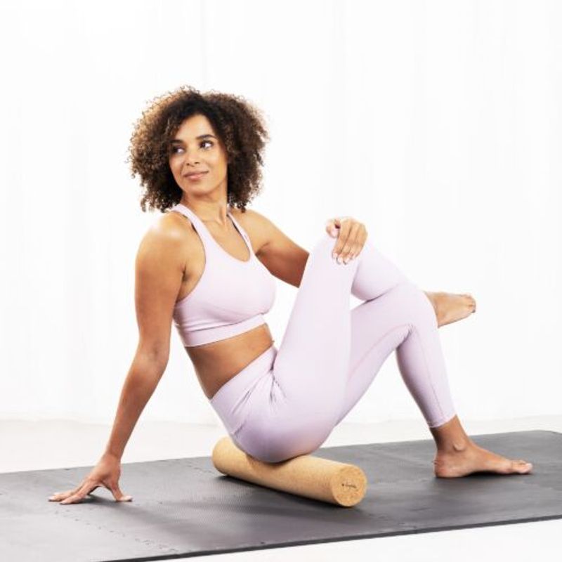 Sport si Outdoor - Accesorii si echipamente sportive - Accesorii antrenament si tabele tactice - Rola de pluta pentru fitness si yoga Navaris, 10 x 60 cm, 47492.3 - Infinity.ro