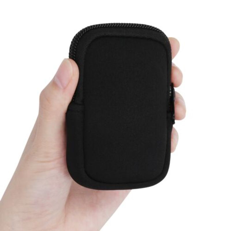 Sport si Outdoor - Ciclism - Accesorii pentru biciclete - Accesorii electrice si ciclocomputere - Husa de protectie pentru GPS Garmin Edge 530/Edge 830, Kwmobile, Negru, Neopren, 51690.01 - Infinity.ro