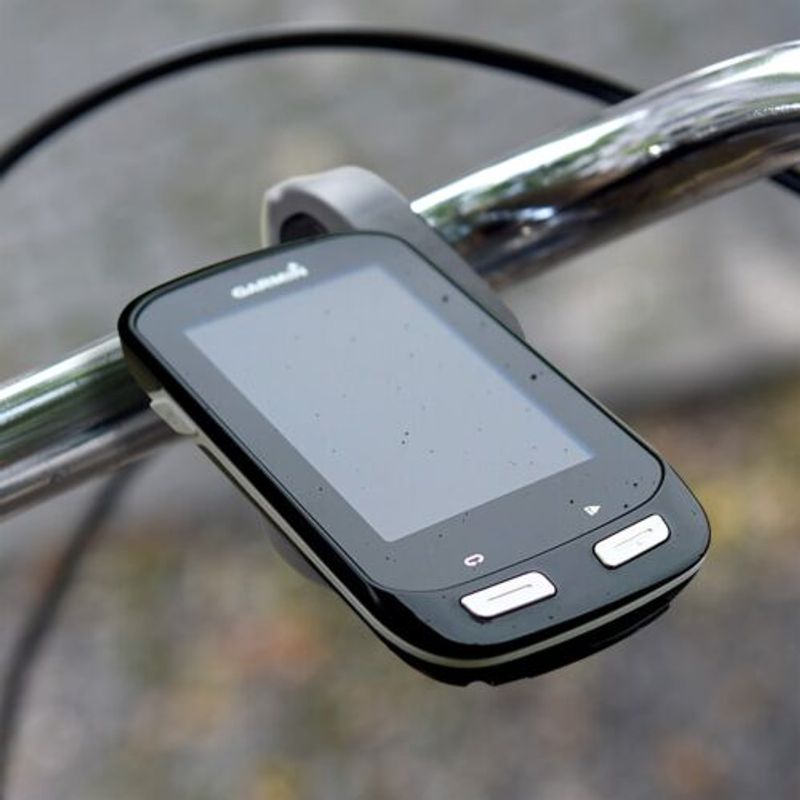 Sport si Outdoor - Ciclism - Accesorii pentru biciclete - Suporturi accesorii biciclete - Suport bicicleta pentru GPS Garmin Edge, Kwmobile, Gri/Negru, Plastic, 42698.12 - Infinity.ro