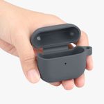 Laptop, Telefoane si Tablete - Telefoane mobile si accesorii - Accesorii Telefoane - Huse telefoane - Husa pentru casti Apple AirPods 3, Kwmobile, Gri, Silicon, 56655.22 - Infinity.ro