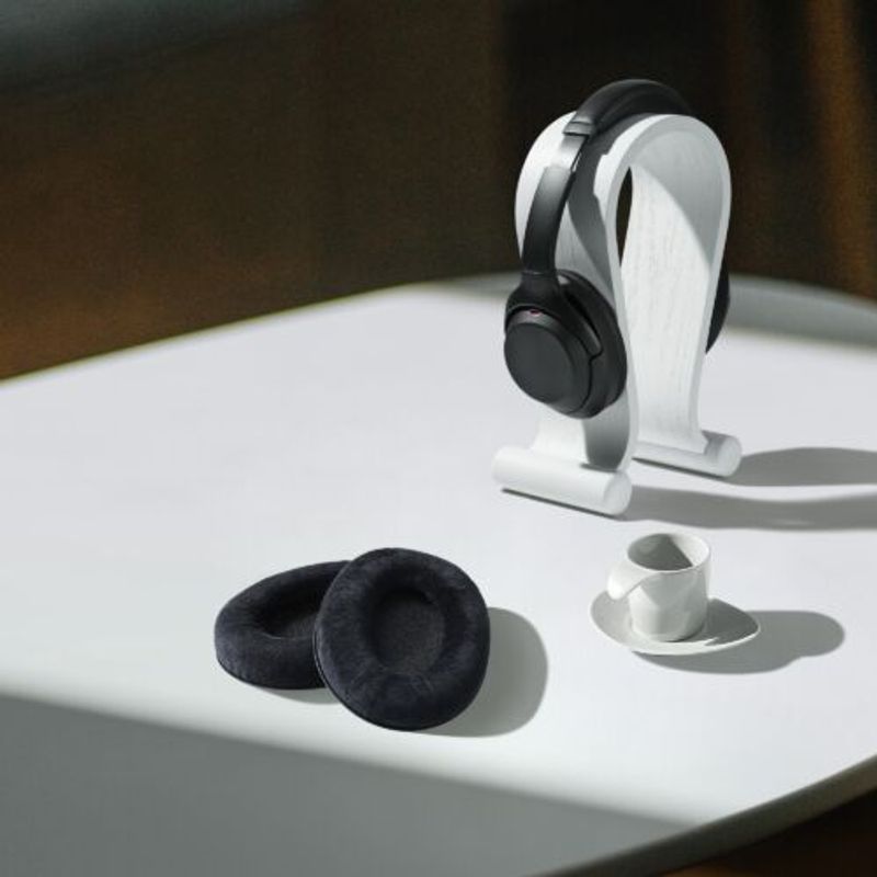 TV, Audio-Video si Foto - Portabile audio - Casti audio - Set 2 Perne de urechi pentru casti Sennheiser HD555/HD518/HD595, Kwmobile, Negru, Textil, 50666.01 - Infinity.ro