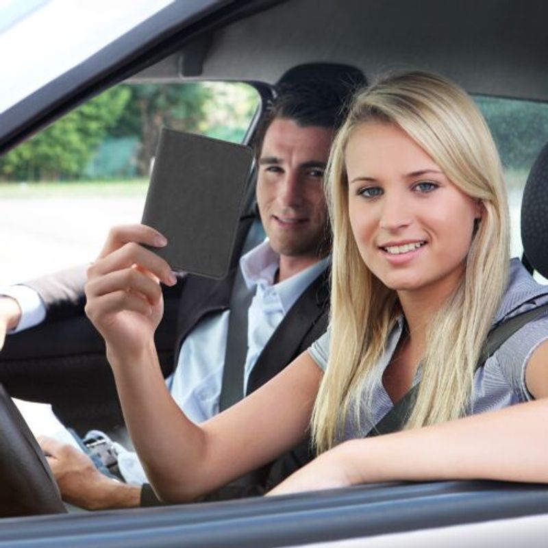 Carti si Birotica - Birotica - Accesorii de birou - Accesorii arhivare - Husa pentru documente auto, Kwmobile, Negru, Piele ecologica, 55452.01 - Infinity.ro