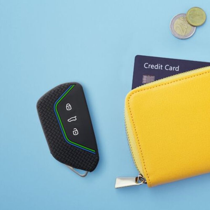 Auto si Moto - Electronice auto - Accesorii electronice auto - Husa Cheie Auto pentru VW/Skoda/Seat, 3 Butoane, Kwmobile, Silicon, Negru, 54313.05 - Infinity.ro