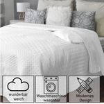 Casa si Gradina - Textile si covoare - Pături și cuverturi - Cuverturi - Cuvertura de pat matlasata Homelevel, 240 x 260 cm, Alb, Poliester, 54906.4 - Infinity.ro