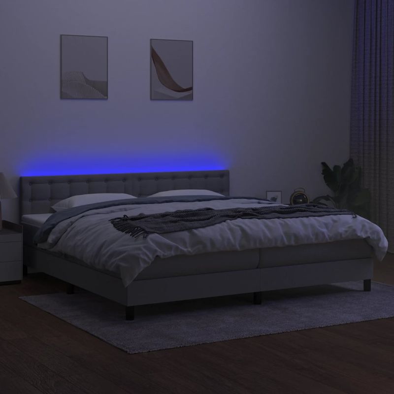 Casa si Gradina - Mobilier - Paturi si accesorii - Paturi - Pat cu arcuri, saltea si LED, gri deschis, 200x200 cm, textil - Infinity.ro