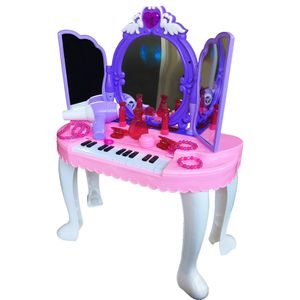 Masuta de toaleta cu 3 oglinzi, pian, melodii si lumini