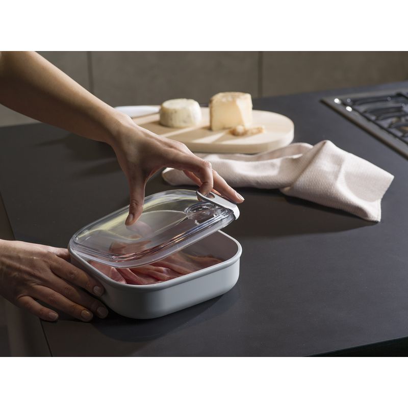 Casa si Gradina - Bucatarie si vesela - Organizare si depozitare bucatarie - Cutii alimentare - Cutie alimentara rectangulara Pull Box 19,5x19,5x6,7 cm.1 lt gri - Infinity.ro