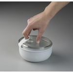 Casa si Gradina - Bucatarie si vesela - Organizare si depozitare bucatarie - Cutii alimentare - Cutie alimentara rotunda mediu Pull Box 15,7x15,7x8,2 cm. 0,75 lt albastru lila - Infinity.ro