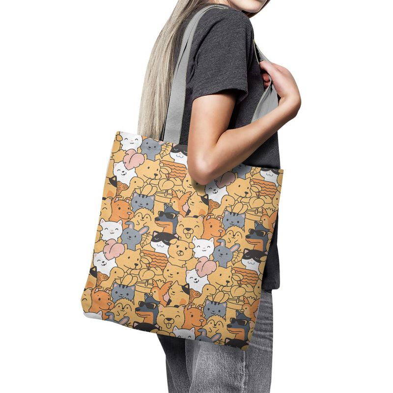 Fashion, accesorii si bijuterii - Femei - Accesorii femei - Genti si rucsacuri femei - Geanta Handmade Tote Basic, Ferma Animalelor cu Pisici, Caini, Iepuri, Arici, Testoase, Multicolor, 43x37 cm - Infinity.ro