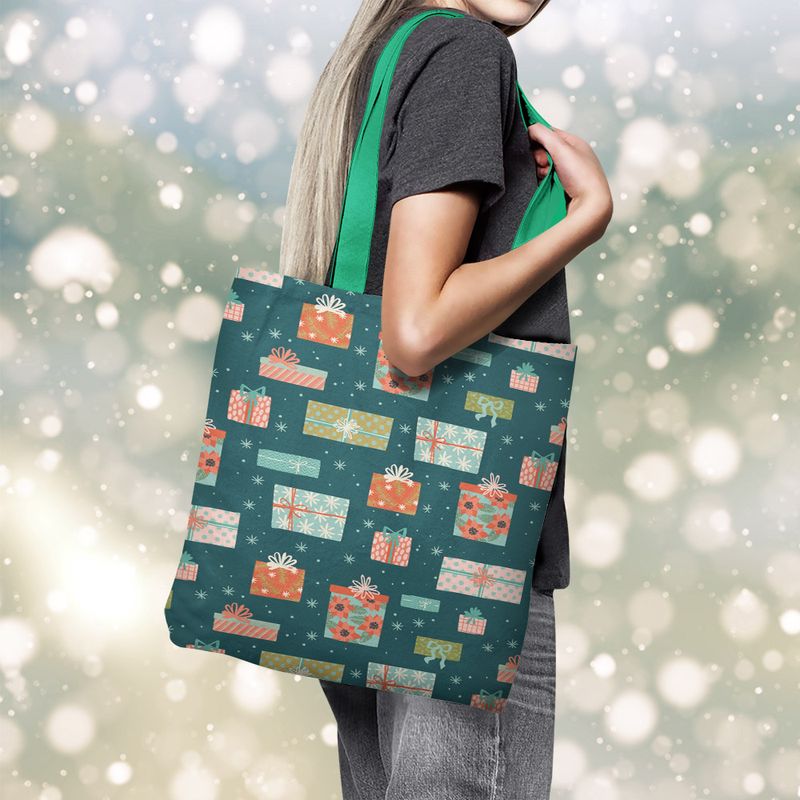 Fashion, accesorii si bijuterii - Femei - Accesorii femei - Genti si rucsacuri femei - Geanta Handmade Tote Basic, Cadouri pregatite pentru Craciun, Multicolor, 43x37 cm - Infinity.ro