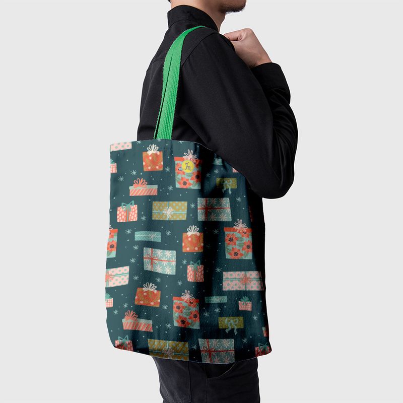 Fashion, accesorii si bijuterii - Femei - Accesorii femei - Genti si rucsacuri femei - Geanta Handmade Tote Basic, Cadouri pregatite pentru Craciun, Multicolor, 43x37 cm - Infinity.ro