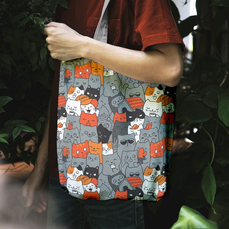 Fashion, accesorii si bijuterii - Femei - Accesorii femei - Genti si rucsacuri femei - Geanta Handmade Tote Liner cu Captuseala, Duminica cu Pisici, Multicolor, 45x37 cm - Infinity.ro