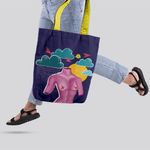 Fashion, accesorii si bijuterii - Femei - Accesorii femei - Genti si rucsacuri femei - Geanta Handmade Tote Liner cu Captuseala, Afrodita Bust, Nori si Ploaie, Multicolor, 45x37 cm - Infinity.ro