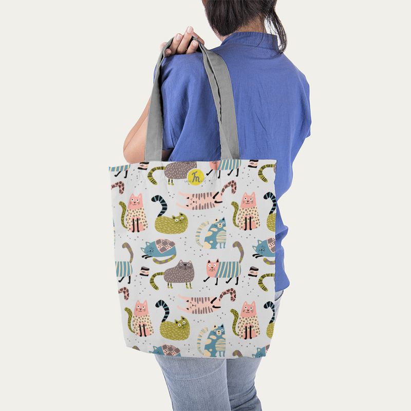 Fashion, accesorii si bijuterii - Femei - Accesorii femei - Genti si rucsacuri femei - Geanta Handmade Tote Liner Captusit, Mulewear, Colaj Pisica de Casa, Multicolor, 45x37 cm - Infinity.ro