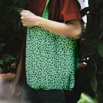 Fashion, accesorii si bijuterii - Femei - Accesorii femei - Genti si rucsacuri femei - Geanta Handmade Tote Liner Captusit, Mulewear, Animal Print Coral, Multicolor, 43 x 37 cm - Infinity.ro