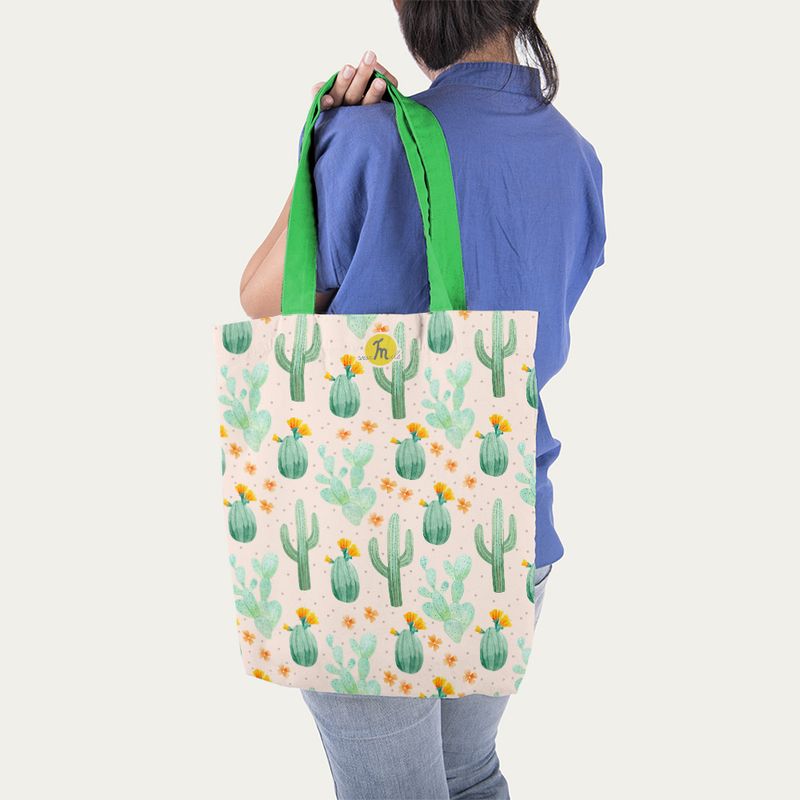 Fashion, accesorii si bijuterii - Femei - Accesorii femei - Genti si rucsacuri femei - Geanta Handmade Tote Liner Captusit, Botanic Plante Flori Portocalii de Cactus in desert, Multicolor, 43 x 37 cm - Infinity.ro