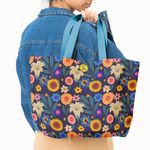 Fashion, accesorii si bijuterii - Femei - Accesorii femei - Genti si rucsacuri femei - Geanta Handmade Tote Fatty Captusit, Mulewear, Botanic Camp cu Floarea Soarelui, Multicolor, 43 x 37 cm - Infinity.ro