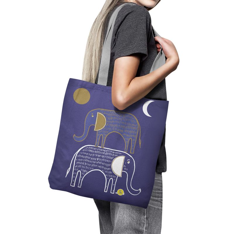 Fashion, accesorii si bijuterii - Femei - Accesorii femei - Genti si rucsacuri femei - Geanta Handmade Tote Basic, Desen Abstract 2 Elefanti, Multicolor, 43 x 37 cm - Infinity.ro