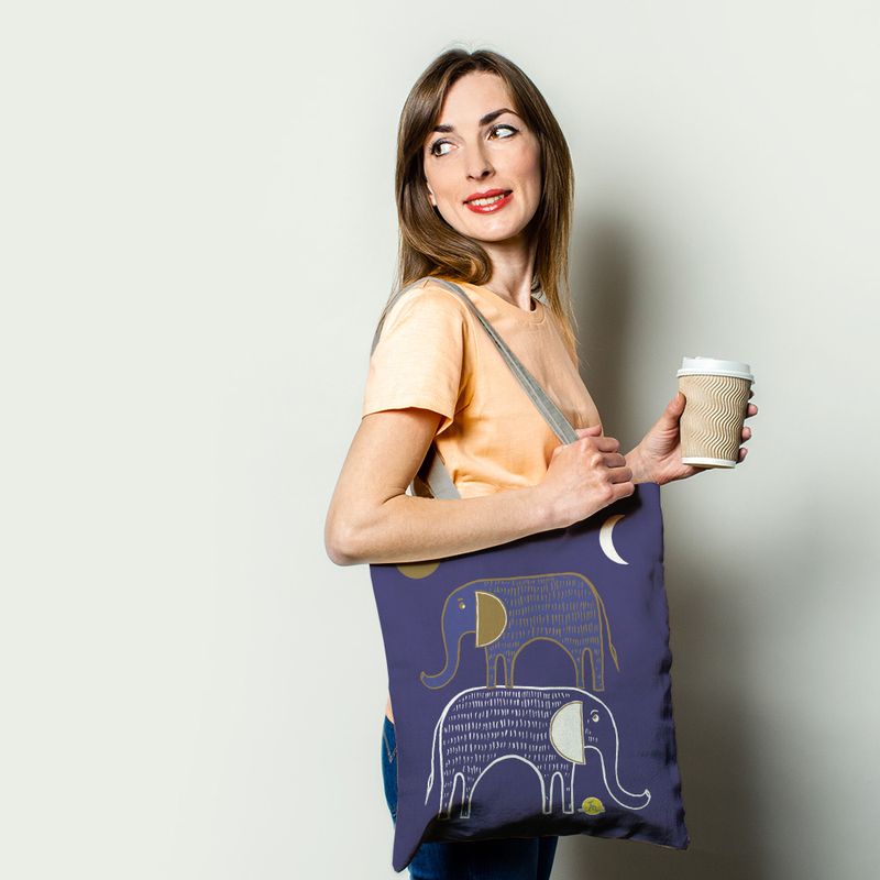 Fashion, accesorii si bijuterii - Femei - Accesorii femei - Genti si rucsacuri femei - Geanta Handmade Tote Basic, Desen Abstract 2 Elefanti, Multicolor, 43 x 37 cm - Infinity.ro