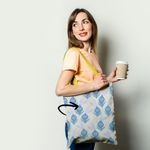 Fashion, accesorii si bijuterii - Femei - Accesorii femei - Genti si rucsacuri femei - Geanta Handmade Fata-Verso Tote Basic, Personaje Zambarete, Multicolor, 43 x 37 cm - Infinity.ro