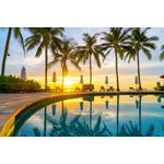 Casa si Gradina - Decoratiuni - Decoratiuni perete - Fototapet, autocolant, Plaja 79 cu piscina si palmieri, 200 x 150 cm - Infinity.ro
