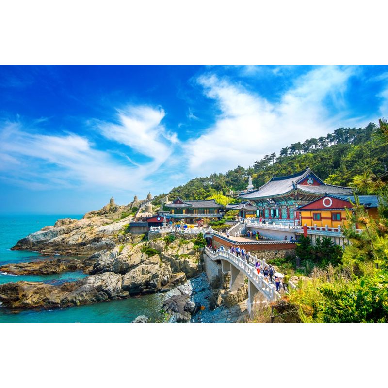 Casa si Gradina - Decoratiuni - Decoratiuni perete - Fototapet, autocolant, Plaja 69 cu templu budist, 200 x 150 cm - Infinity.ro