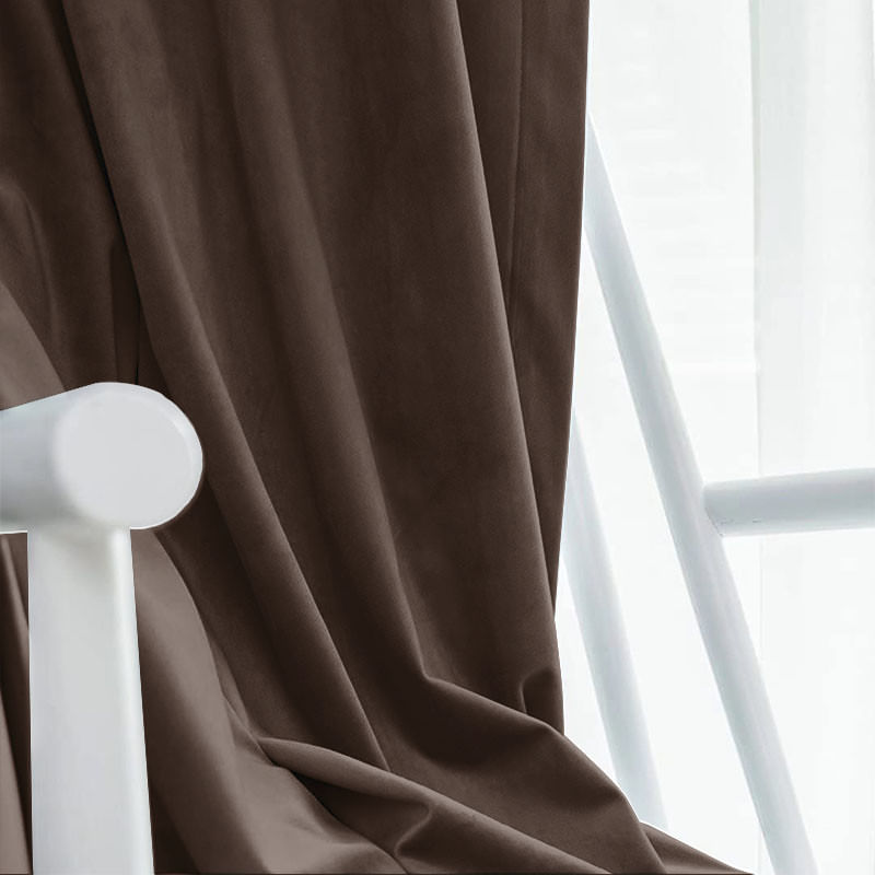 Casa si Gradina - Textile si covoare - Perdele si draperii - Draperii - Set draperie din catifea blackout cu rejansa transparenta cu ate pentru galerie, Madison, 250x230 cm, densitate 700 g ml, English Walnut, 2 buc - Infinity.ro
