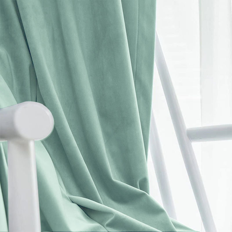 Casa si Gradina - Textile si covoare - Perdele si draperii - Draperii - Set draperie din catifea blackout cu rejansa transparenta cu ate pentru galerie, Madison, 200x240 cm, densitate 700 g ml, Opal, 2 buc - Infinity.ro