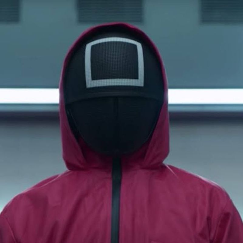 Casa si Gradina - Decoratiuni - Decoratiuni petrecere - Masti si costume carnaval - Masca de plastic, Jocul Calamarului, Patrat, plastic, negru, 24.5 cm - Infinity.ro