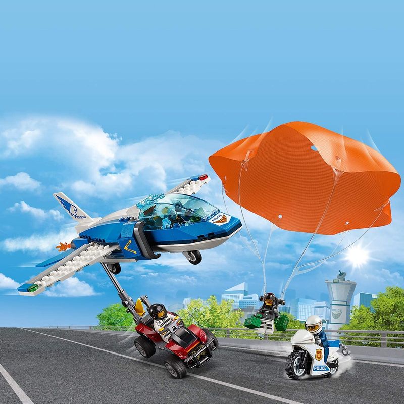 Jucarii, Copii si Bebe - Jucarii si jocuri - Seturi de constructie si cuburi - Seturi de constructie - LEGO City arest cu parasutisti al politiei aeriene 60208 - Infinity.ro