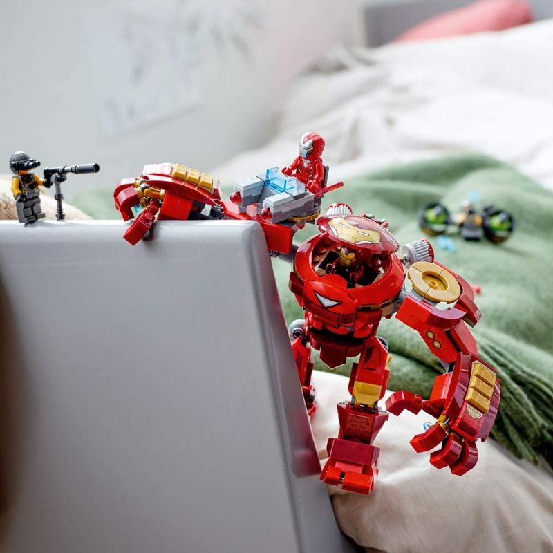 Jucarii, Copii si Bebe - Jucarii si jocuri - Seturi de constructie si cuburi - Seturi de constructie - LEGO super heroes Iron Man Hulkbuster contra aim. agent 76164 - Infinity.ro