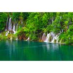 Casa si Gradina - Decoratiuni - Tablouri - Tablou canvas Cascada din padure, 105 x 70 cm - Infinity.ro