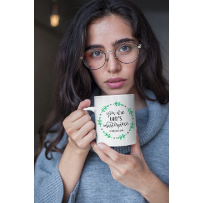 Casa si Gradina/Bucatarie si vesela/Cani si pahare/Cani si cesti - Cana cafea Priti Global, cu mesaj crestin "Noi suntem lucrarea Domnului", Efeseni 2:10, 300 ml - Infinity.ro
