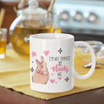 Casa si Gradina/Bucatarie si vesela/Cani si pahare/Cani si cesti - Cana cafea personalizata pentru ea, Priti Global, cu mesaj pentru fete I'm not perfect but my nails are, 330 ml - Infinity.ro