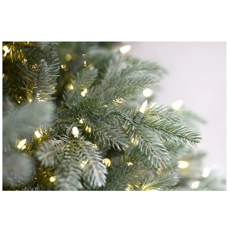 Casa si Gradina - Decoratiuni - Decoratiuni de sezon - Brad artificial Frosted Mulberry cu aspect inghetat si lumini, PE, 213 cm, 750 leduri - Infinity.ro