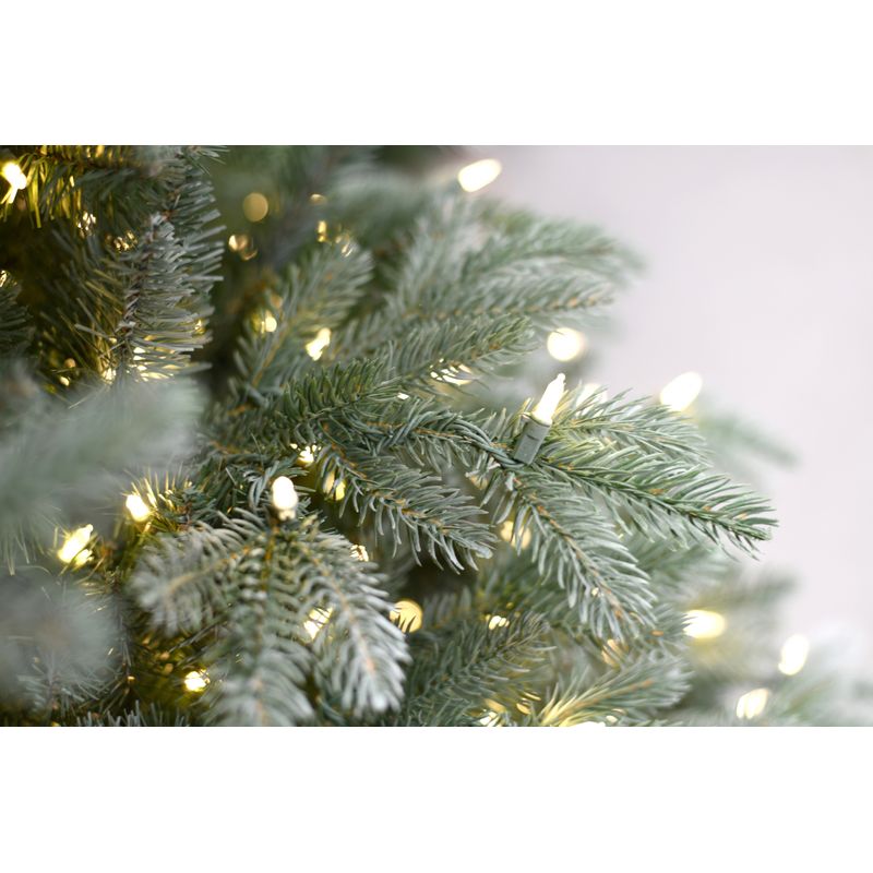 Casa si Gradina - Decoratiuni - Decoratiuni de sezon - Brad artificial Frosted Mulberry cu aspect inghetat si lumini, PE, 183 cm, 550 leduri - Infinity.ro