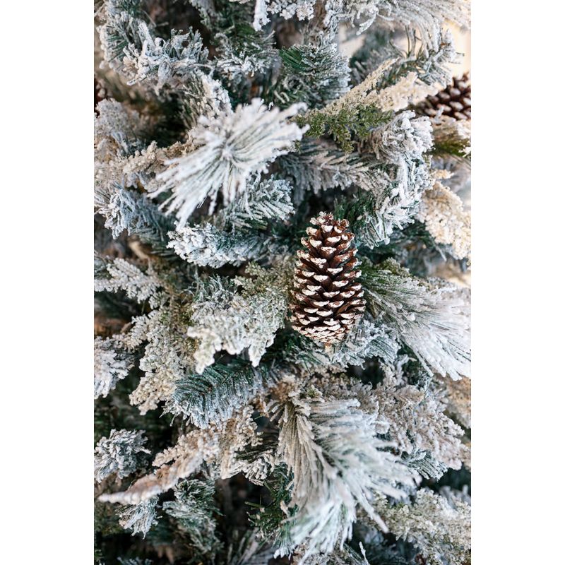 Casa si Gradina/Decoratiuni/Decoratiuni de sezon - Brad artificial Kingston Flocked cu conuri si zapada, 400 cm - Infinity.ro