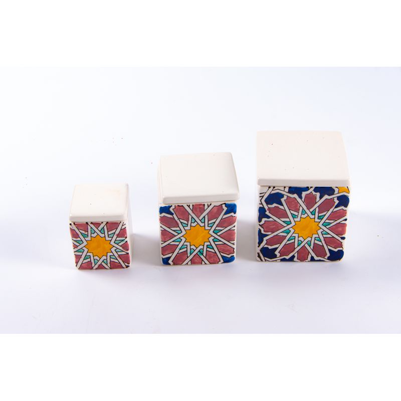 Casa si Gradina - Bucatarie si vesela - Organizare si depozitare bucatarie - Cutii alimentare - Set 3 recipiente din ceramica etoile pentru condimente/zahar/orez/diverse, realizate manual - Infinity.ro