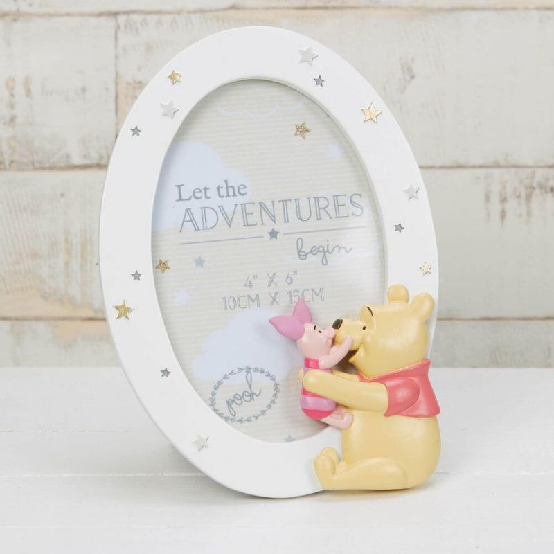 Casa si Gradina - Decoratiuni - Obiecte decorative - Decoratiuni camera copilului - Disney Magical Beginnings - Rama foto ovala Winnie the Pooh - Infinity.ro