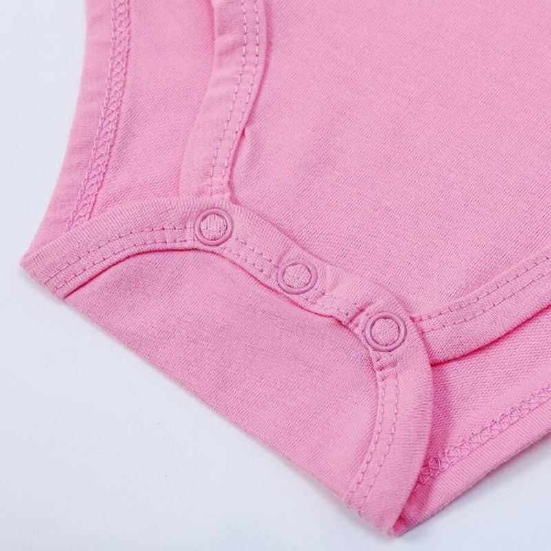 Fashion, accesorii si bijuterii - Copii - Imbracaminte copii - Treninguri si compleuri copii - Set cadou bebelusi 3 piese I love my mommy marime 6-9 luni - Infinity.ro