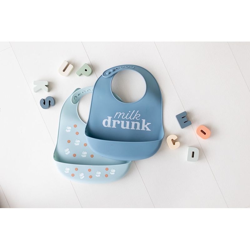 Jucarii, Copii si Bebe - Hrana si alaptare - Biberoane, suzete si accesorii hranire - Articole hranire bebelusi - Set bavete din silicon Pearhead Milk Drunk - Infinity.ro