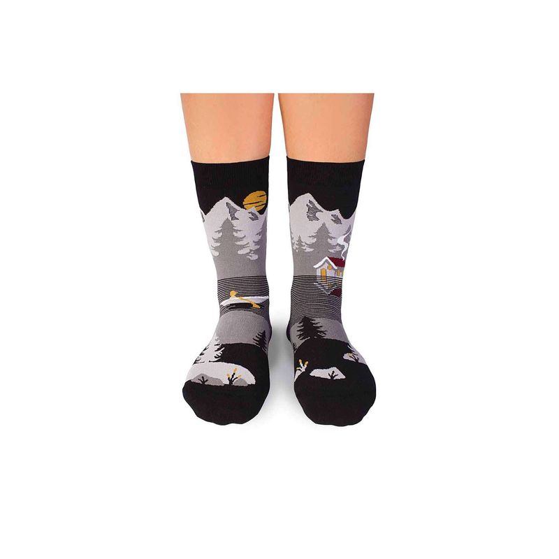 Fashion, accesorii si bijuterii - Femei - Lenjerie si pijamale femei - Sosete si ciorapi femei - Sosete bumbac Arty Socks Peisaj Montan Gri, 43-46 EU - Infinity.ro