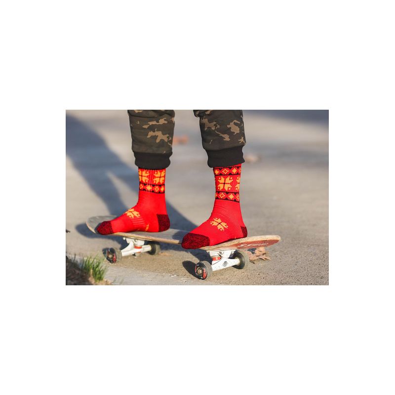 Fashion, accesorii si bijuterii - Femei - Lenjerie si pijamale femei - Sosete si ciorapi femei - Sosete bumbac Active Lifestyle Socks ETHNO Red, 35-38 EU - Infinity.ro