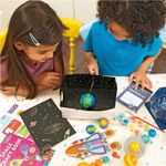 Jucarii, Copii si Bebe - Jucarii si jocuri - Jucarii & jocuri educative - Jocuri si jucarii educative - Creeaza si descopera - Spatiul cosmic - Infinity.ro