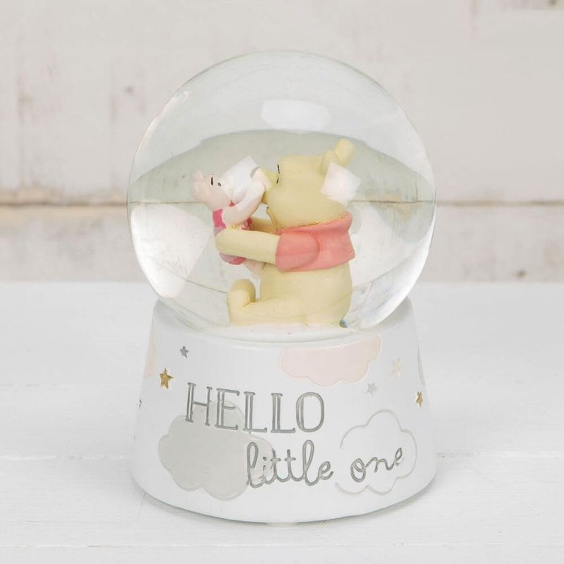 Casa si Gradina - Decoratiuni - Obiecte decorative - Decoratiuni camera copilului - Disney Magical Beginnings - Glob Winnie the Pooh - Infinity.ro